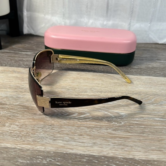 Kate Spade Sunglasses! GUC!! - Picture 2 of 9